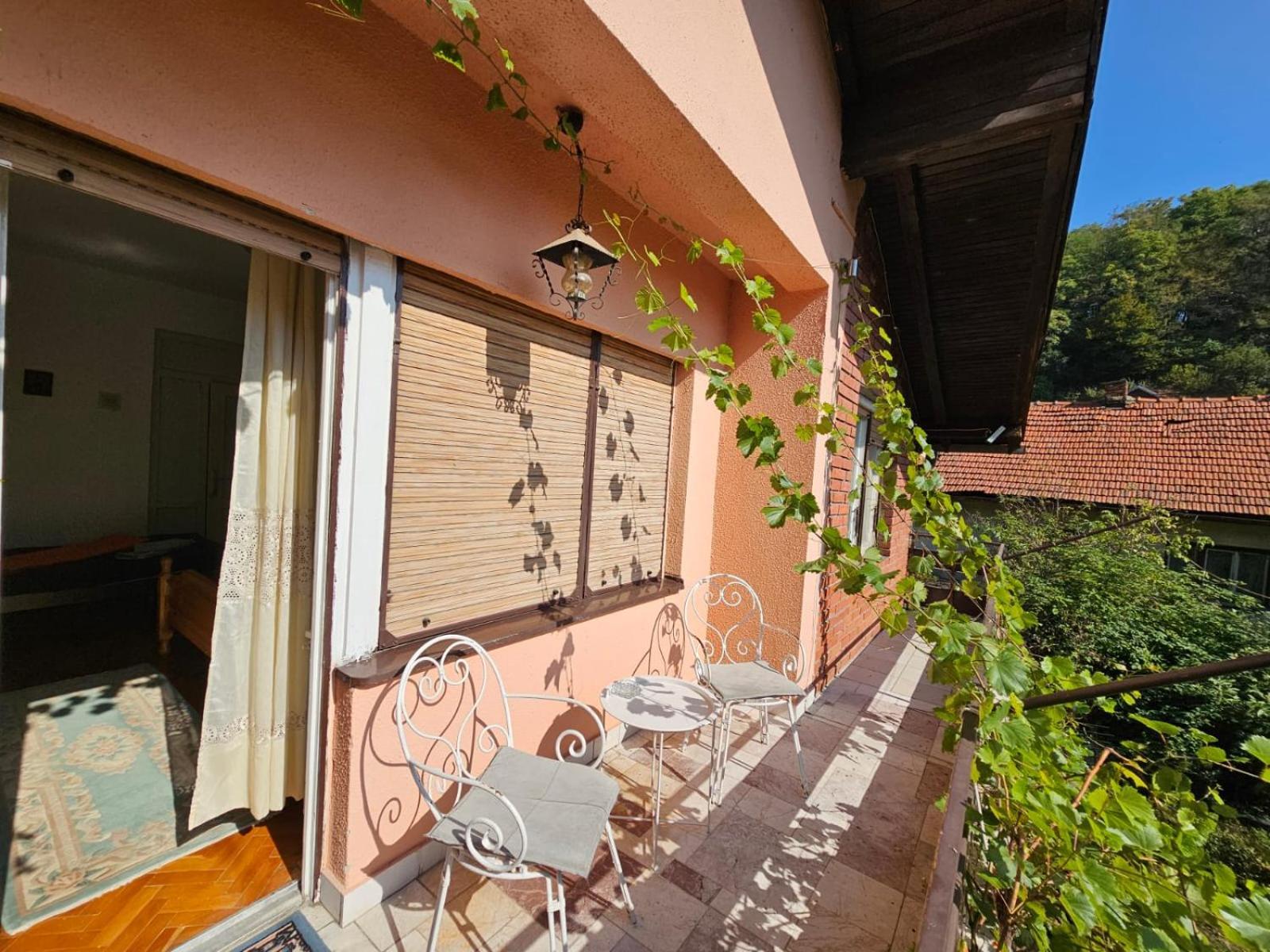 Prenociste Chardak Hotel Tuzla Exterior photo